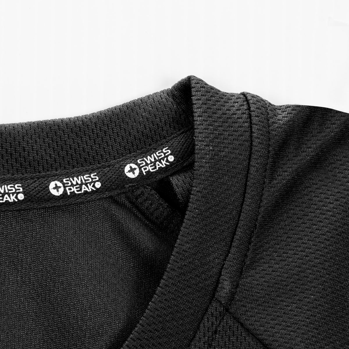 Neckline